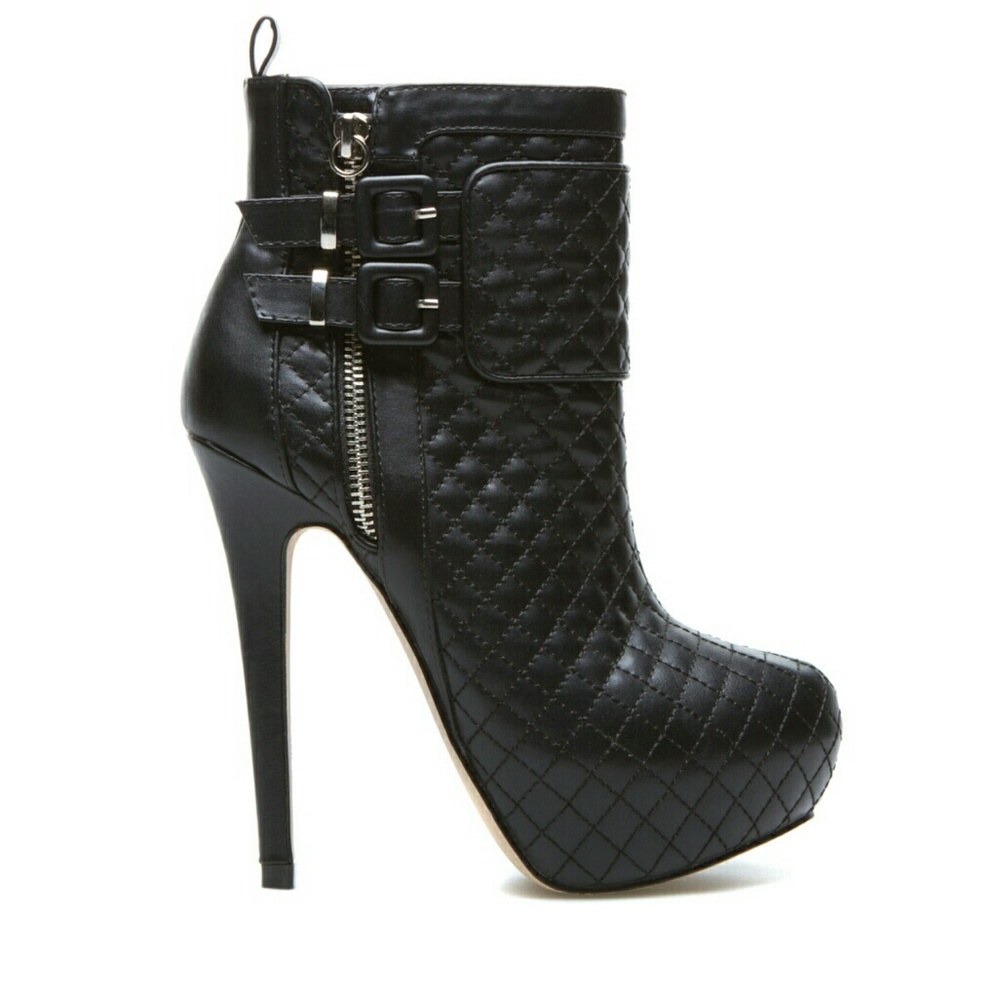 Sophia & Lee: quilted platform bootie